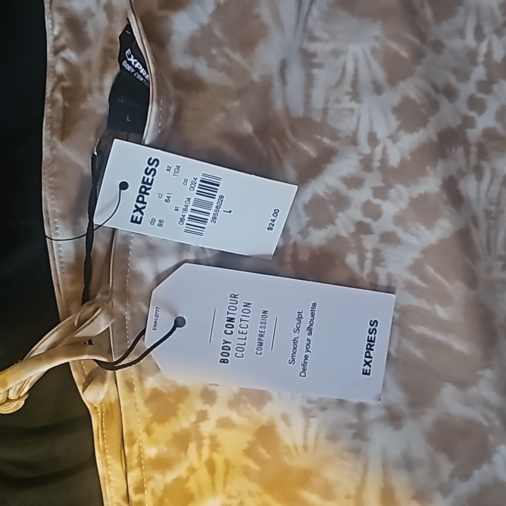 Tank top - Picture 3 of 3